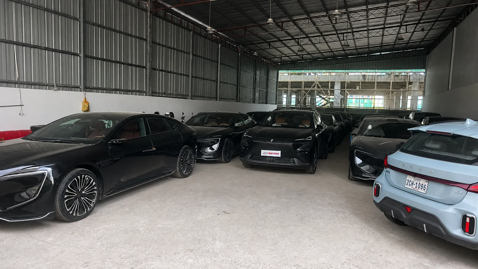 Phnom Penh DG MOTORS team
